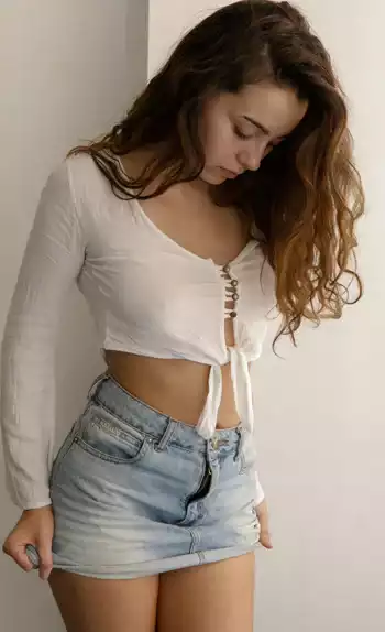 Housewife Escorts in Yapral